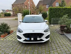 Weiß Gebraucht 2019 Ford Focus ST-Line Limousine | 14.000 € (Guter Preis)