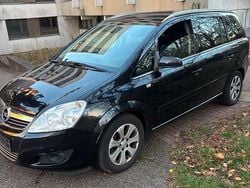 Schwarz Gebraucht 2009 Opel Zafira Edition Van / Kleinbus | 2.999 € (Fairer Preis)