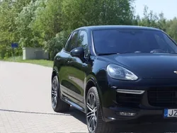 Schwarz Gebraucht 2015 Porsche Cayenne Turbo S SUV | 31.000 €