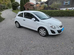 Weiß Gebraucht 2011 Opel Corsa Kleinwagen | 1.699 €