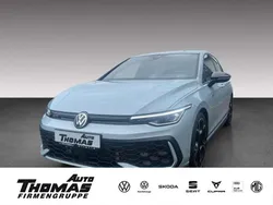 Crystal ice blue metallic Neu 2025 VW Golf VIII Style Limousine | 39.980 € (Fairer Preis)