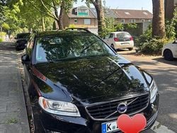 Schwarz Gebraucht 2016 Volvo V70 Momentum Kombi | 7.800 € (Guter Preis)