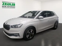 Moonweiss Gebraucht 2023 Skoda Fabia Style Limousine | 25.720 € (Fairer Preis)