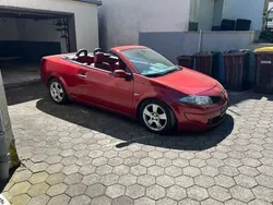 Rot Gebraucht 2006 Renault Mégane Cabriolet Exception Cabrio | 2.000 € (Fairer Preis)