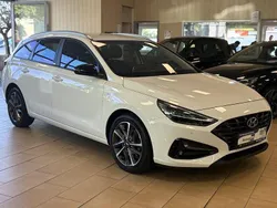 Weiß Gebraucht 2022 Hyundai i30 Edition 30 Kombi | 18.900 € (Fairer Preis)