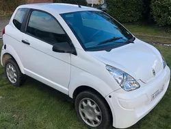Weiß Gebraucht 2014 Aixam Minauto Kleinwagen | 7.500 €