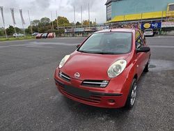 Rot Gebraucht 2006 Nissan Micra Kleinwagen | 2.000 €
