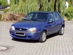 Blau Gebraucht 2000 Ford Fiesta Futura Kleinwagen | 2.500 € (Teuer)