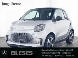 Bodypanels in cool silver () Gebraucht 2024 Smart ForTwo Electric Drive Exclusive Coupé | 16.200 € (Fairer Preis)