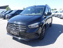 Schwarz Gebraucht 2025 Mercedes T180 Progressive Van / Kleinbus | 33.280 € (Teuer)