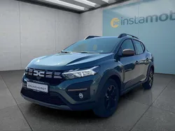 Grün Neu 2025 Dacia Sandero Stepway Kleinwagen | 19.999 € (Etwas zu teuer)