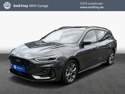 Magnetic metallic Gebraucht 2024 Ford Focus ST-Line Kombi | 25.450 € (Fairer Preis)