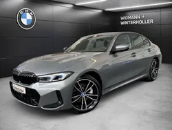 Grau Gebraucht 2024 BMW 330e Shadowline Limousine | 47.680 € (Etwas zu teuer)