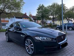 Schwarz Gebraucht 2015 Jaguar XE Portfolio Limousine | 13.980 € (Etwas zu teuer)