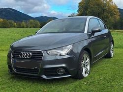 Grau Gebraucht 2012 Audi A1 S-Line Limousine | 7.500 € (Guter Preis)