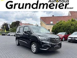 Schwarz Gebraucht 2022 Opel Combo Life Elegance Van / Kleinbus | 18.885 € (Fairer Preis)
