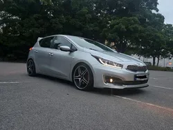 Grau Gebraucht 2018 Kia Ceed Edition 7 Limousine | 8.999 € (Fairer Preis)