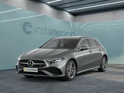 Grau Gebraucht 2023 Mercedes A200 AMG Limousine | 34.842 € (Fairer Preis)
