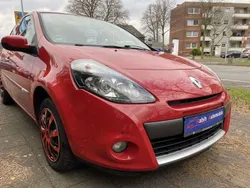 Rot Gebraucht 2009 Renault Clio II Authentique Limousine | 2.850 € (Etwas zu teuer)