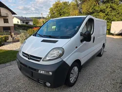 Weiß Gebraucht 2005 Opel Vivaro Van | 5.900 €