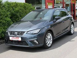 Grau Gebraucht 2024 Seat Ibiza CONNECT Limousine | 16.250 € (Guter Preis)