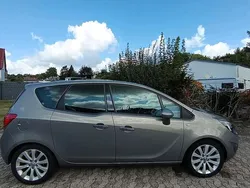 Braun Gebraucht 2010 Opel Meriva Van / Kleinbus | 5.250 € (Teuer)