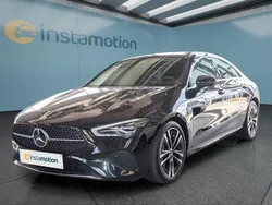 Schwarz Gebraucht 2024 Mercedes CLA180 Limousine | 32.149 € (Fairer Preis)