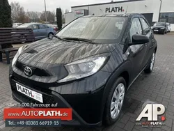 Schwarz Neu 2024 Toyota Aygo Basis Kleinwagen | 17.390 €