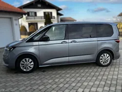 Grau Gebraucht 2021 VW T7 Style Van | 51.500 € (Guter Preis)