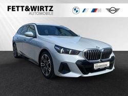 Brooklyn grau metallic Gebraucht 2024 BMW 520 M Sport Kombi | 52.490 € (Guter Preis)