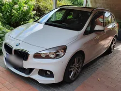 Weiß Gebraucht 2016 BMW 220 M Sport Van / Kleinbus | 14.900 € (Guter Preis)