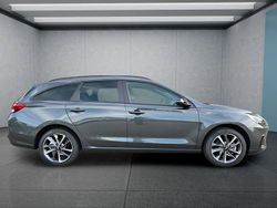Grün Neu 2025 Hyundai i30 Kombi | 24.249 € (Teuer)