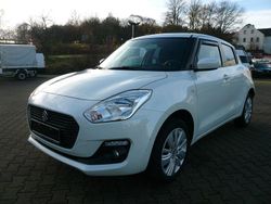 Weiß Gebraucht 2019 Suzuki Swift Kleinwagen | 14.990 € (Fairer Preis)