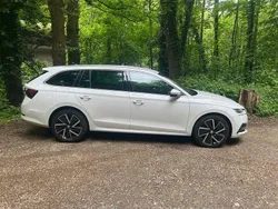 Weiß Gebraucht 2021 Skoda Octavia Style Kombi | 19.900 € (Superpreis)