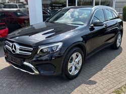 Obsidianschwarz metalliclack Gebraucht 2016 Mercedes GLC250 SUV | 23.700 € (Guter Preis)