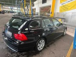 Schwarz Gebraucht 2012 BMW 318 Kombi | 4.100 € (Guter Preis)