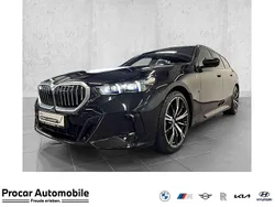 Schwarz Gebraucht 2024 BMW 520 M Sport Kombi | 50.480 € (Superpreis)