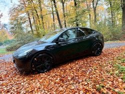 Schwarz Gebraucht 2024 Tesla Model Y RWD SUV | 35.900 € (Fairer Preis)