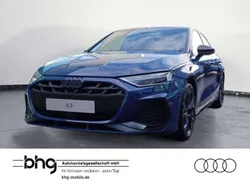 Blau Gebraucht 2025 Audi A3 S-Line Limousine | 42.900 €