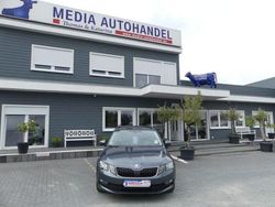 Grau Gebraucht 2018 Skoda Octavia Ambition Kombi | 17.000 € (Fairer Preis)