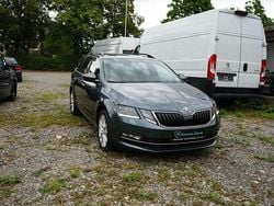 Grau Gebraucht 2018 Skoda Octavia Kombi | 14.999 € (Guter Preis)
