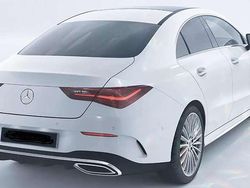Weiß Gebraucht 2023 Mercedes CLA200 AMG line Coupé | 34.890 € (Fairer Preis)