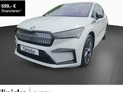 Weiß Gebraucht 2024 Skoda Enyaq iV SportLine SUV | 42.990 €