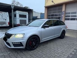 Grau Gebraucht 2018 Skoda Octavia RS Kombi | 10.990 € (Guter Preis)