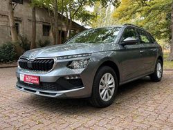 Grau Gebraucht 2024 Skoda Kamiq Selection SUV | 23.499 € (Fairer Preis)