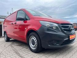 Rot Gebraucht 2019 Mercedes Vito Van / Kleinbus | 15.300 €