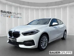 Weiss Gebraucht 2021 BMW 116 Advantage Kleinwagen | 19.930 € (Fairer Preis)
