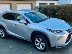 Silber Gebraucht 2015 Lexus NX200t Luxury Line SUV | 21.750 €
