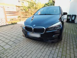 Schwarz Gebraucht 2018 BMW 218 Gran Tourer Sport Line Van / Kleinbus | 11.990 € (Fairer Preis)
