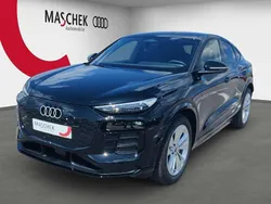 Mythosschwarz Gebraucht 2025 Audi Q6 Sportback e-tron Performance SUV | 72.888 €